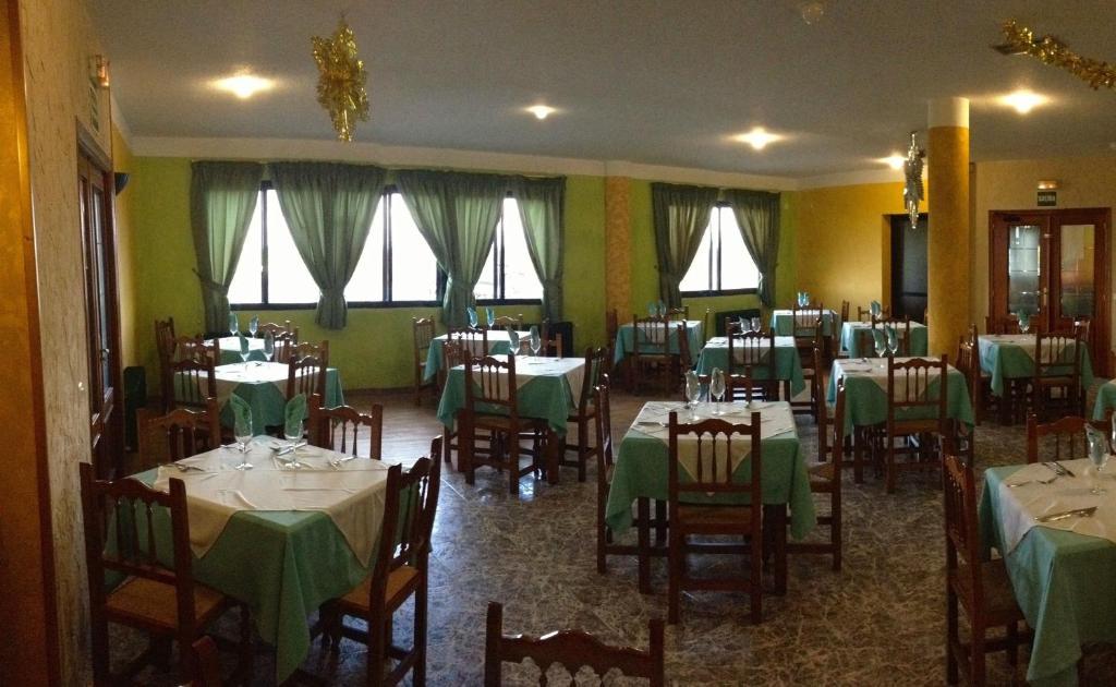 Hotel Restaurante Jarilla Exterior photo